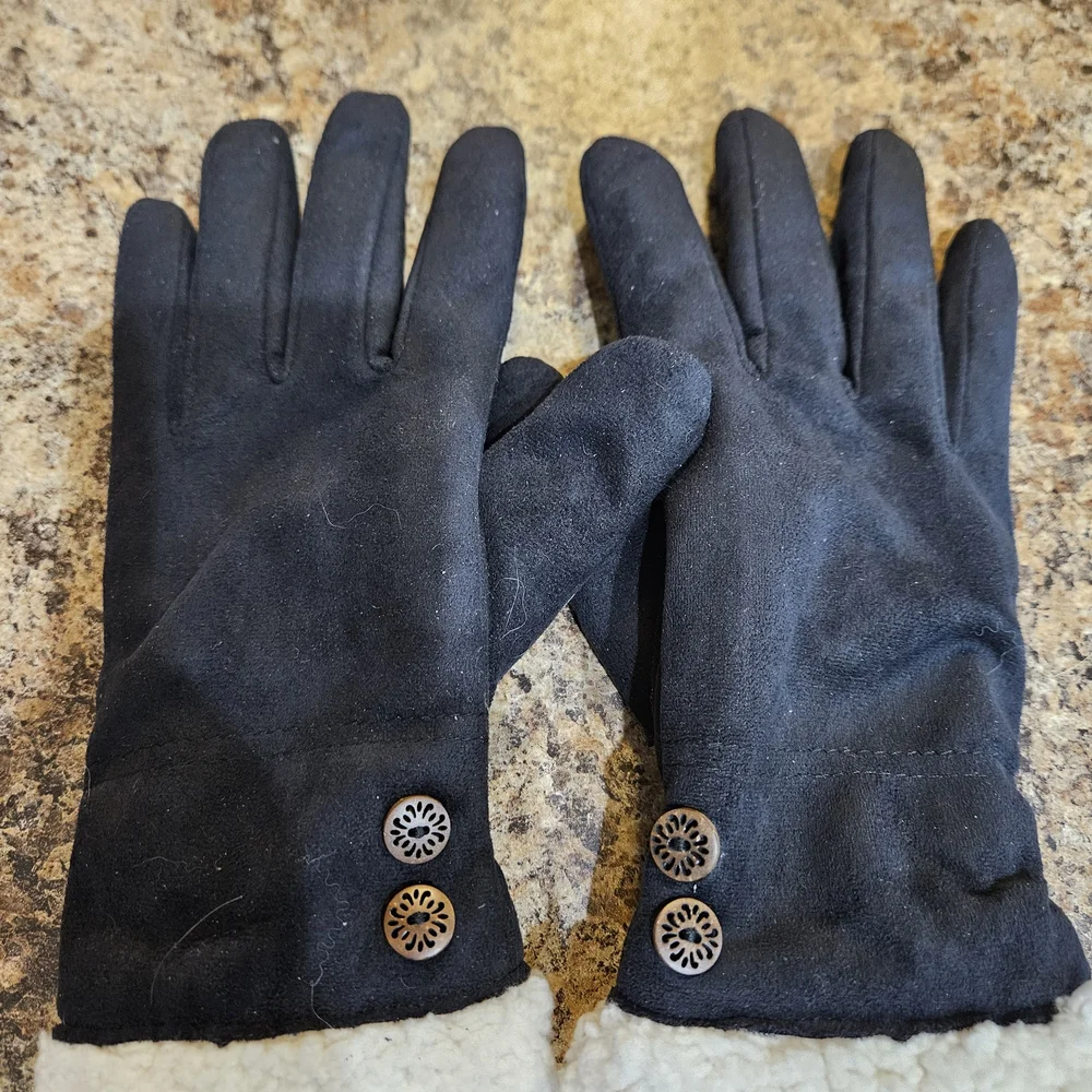 Black Sherpa Lined Suede-Look Winter Gloves with Button Accents